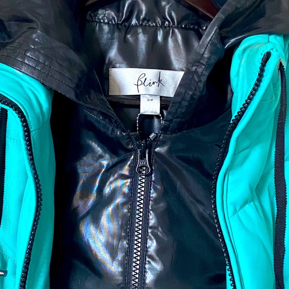 Vest - Picture 3 of 4